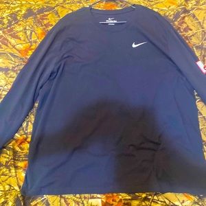 Brand new never worn Nike long sleeve tee shirt 3XL